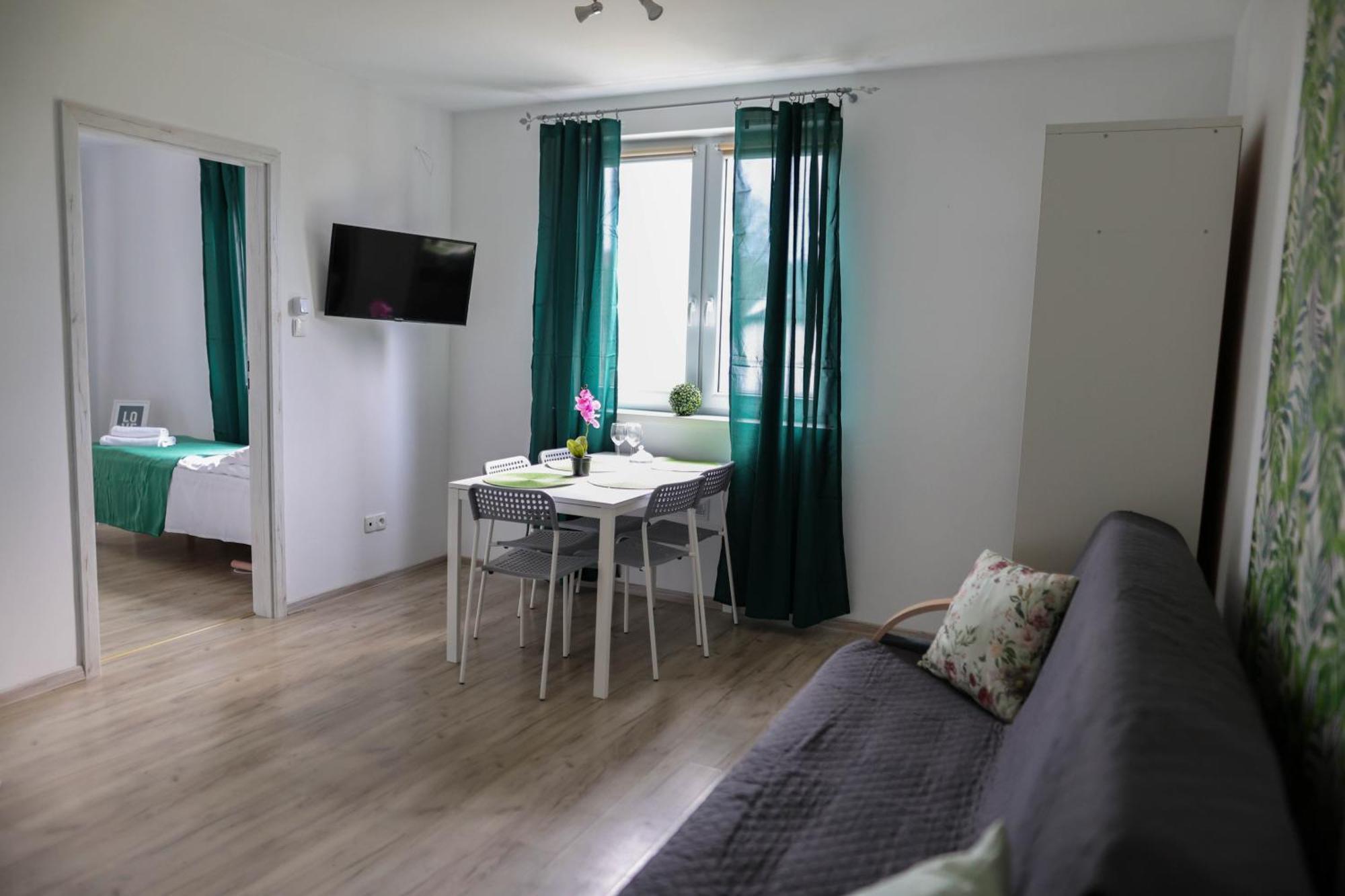 Apartamenty Poddabek- Basen Kryty, Sauna, Animacje Dla Dzieci , Malpi Gaj, Baseny Na Dachu ポッドンビエ エクステリア 写真